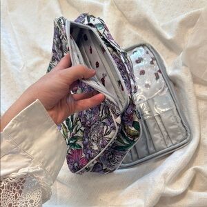 Vera Bradley floral Print Women's makeup Bag